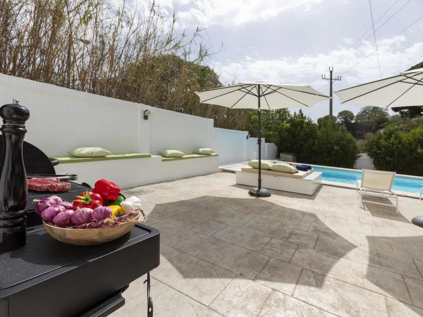 Casa Canyet Con Piscina A Un Paso De Barcelona Y La Playa Badalona Luaran gambar